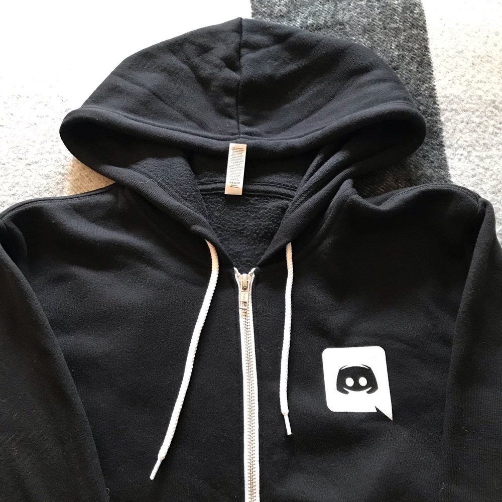 (Size M) New black zip-up Discord hoodie